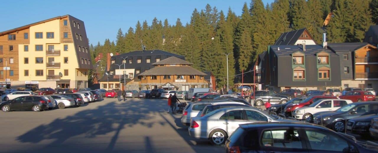 Vlašić na prijelazu godišnjih doba: snijeg se povlači, proljeće polako preuzima planinu